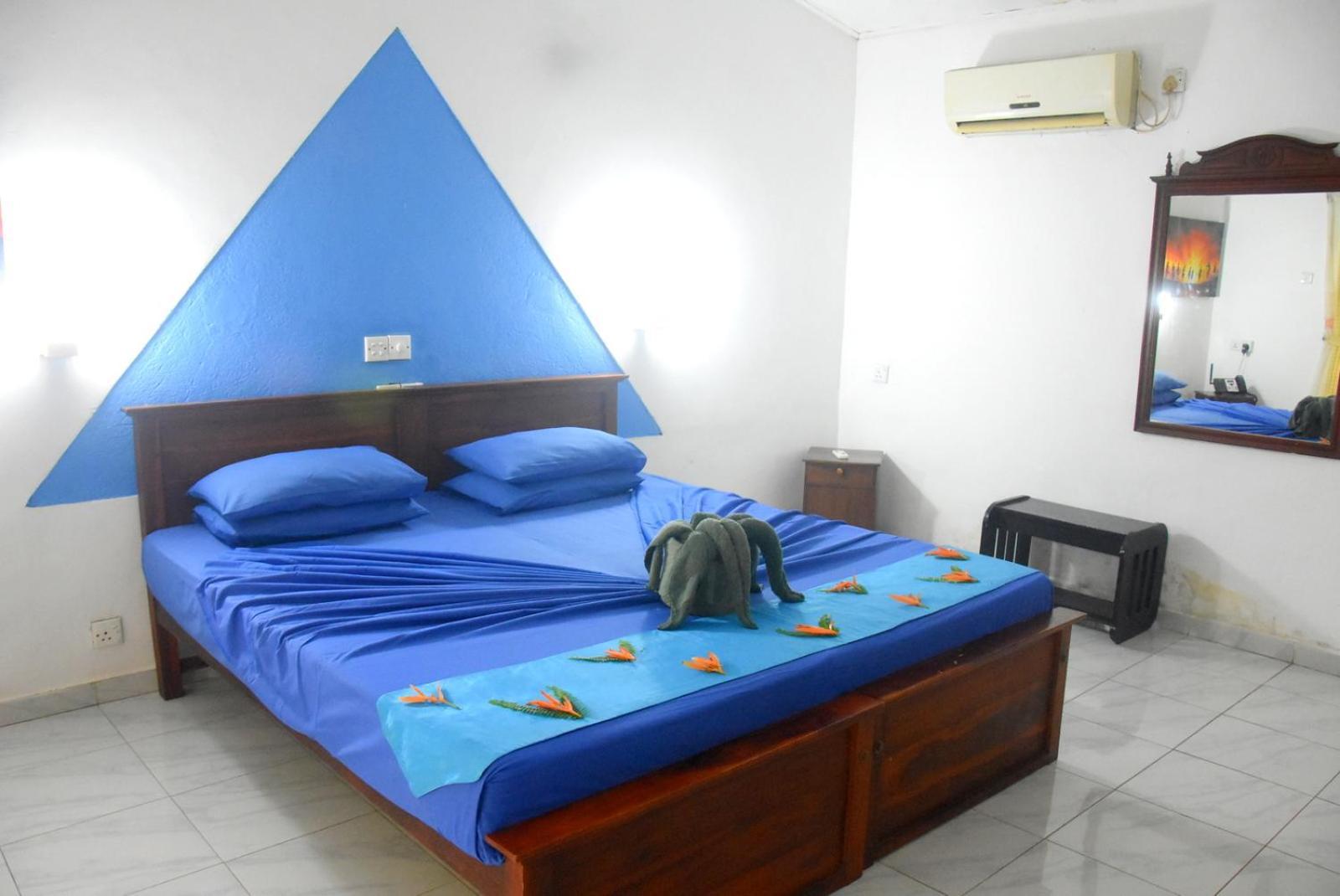 Aqua Pearl Bolgoda Lake Hotel Panadura Exterior photo